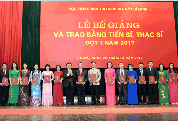 School Closing, Master’s and Doctoral Awards Ceremony for the first batch of Students in 2017